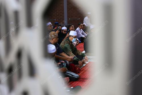 SOLAT JUMAAT PERTAMA DI R&R SEREMBAN