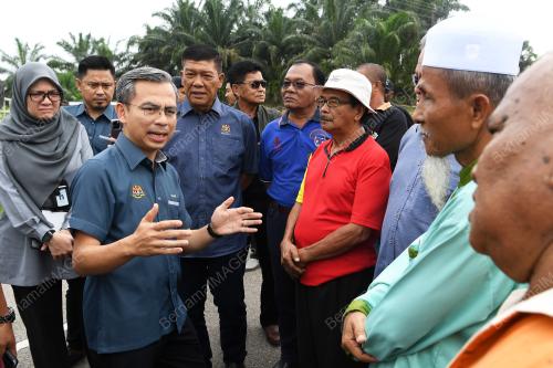 FAHMI FADZIL