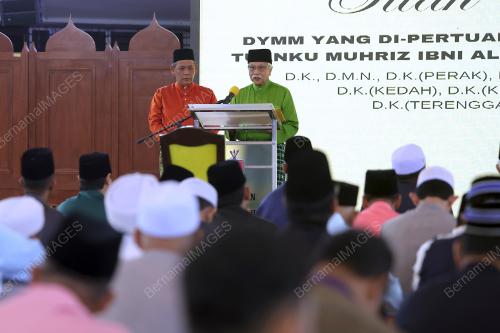 TUANKU MUHRIZ TUANKU MUNAWIR