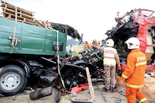 NS07_08122014_KEMALANGAN_MAUT