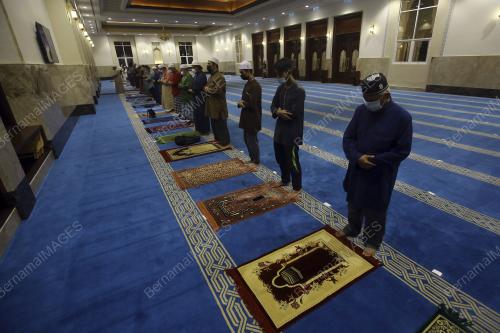 SOLAT ISYAK TERAKHIR DI BULAN RAMADAN 2021