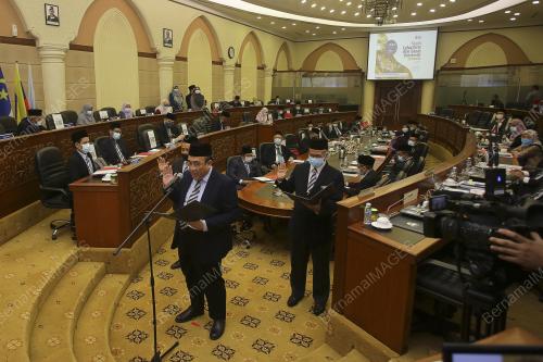 MAJLIS LAFAZ IKRAR AHLI SENAT UNIVERSITI