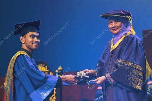 TUNKU AMPUAN BESAR TUANKU AISHAH ROHANI TENGKU BESAR MAHMUD