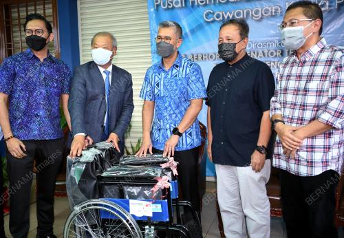 TENGKU DATUK SERI ZAFRUL TENGKU ABDUL AZIZ
