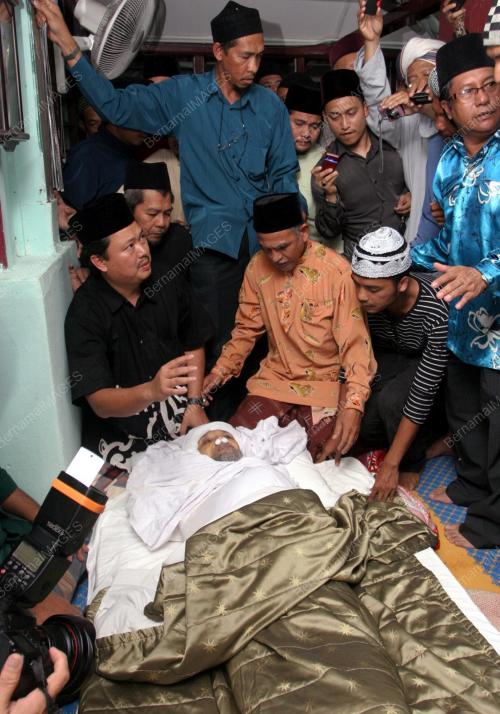 PENGEBUMIAN ASHAARI