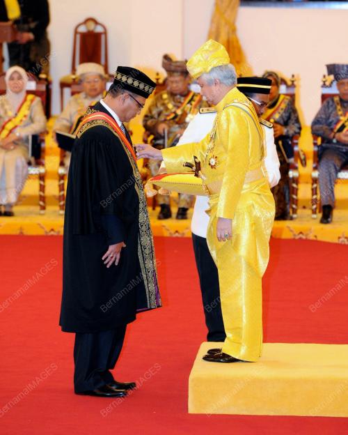 NS07_14012012_TUANKU_MUHRIZ