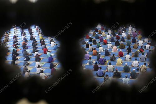 SOLAT JUMAAT PERTAMA DI BULAN RAMADAN 2021