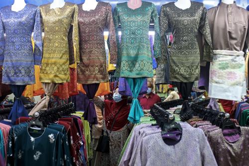 PERSIAPAN MENJELANG AIDILFITRI