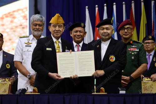 DATUK SERI AMINUDDIN HARUN