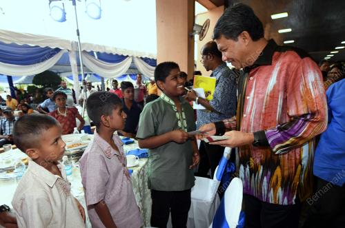 NS07_16112017_DEPAVALI_BN201711101076