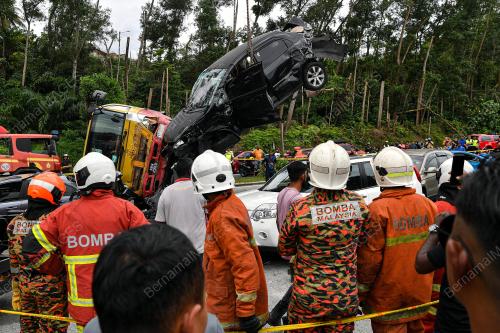 KEMALANGAN JALAN RAYA