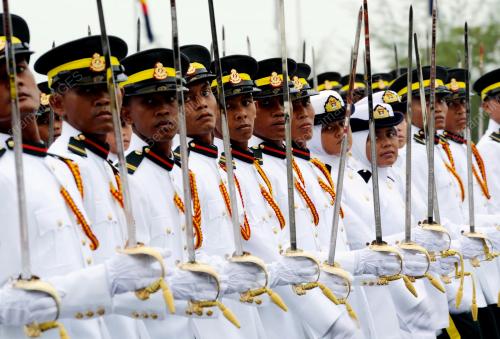 NS07_19012013_AGONG_TENTERA