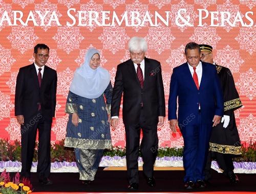 TUANKU MUHRIZ TUANKU MUNAWIR