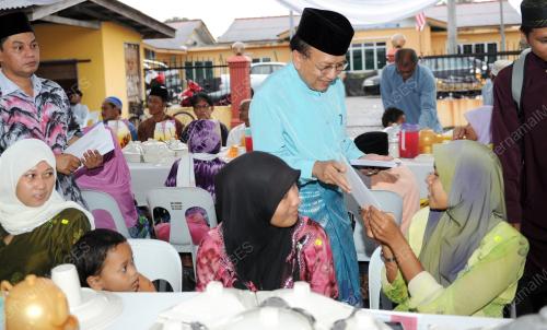 DATUK SERI DR RAIS YATIM