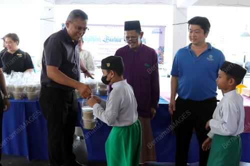 ABD RAHMAN AHMAD