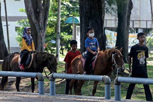 SEKTOR PELANCONGAN FASA PERALIHAN ENDEMIK