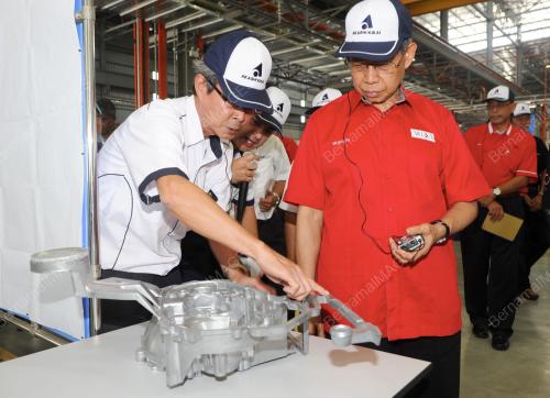 NS07_21062014_MUSTAPA_LAWAT