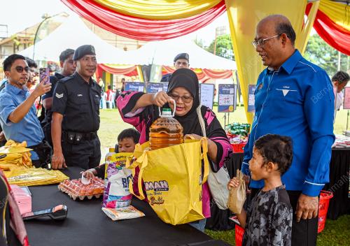 DATUK AZMAN MOHD YUSOF