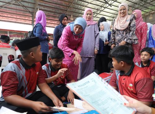 DATUK SERI NANCY SHUKRI