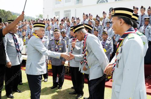 NS07_23062016_PENGAKAP
