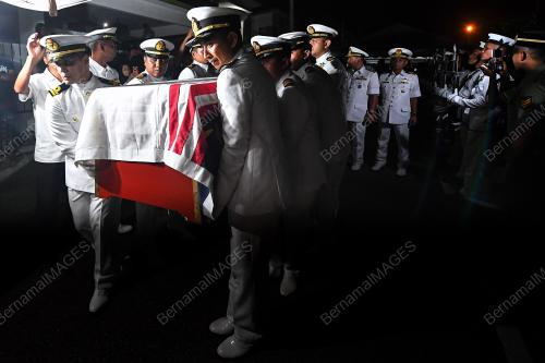 ALLAHYARHAM LFT KOMENDER MOHAMAD AMIRULFARIS MOHAMAD MARZUKHI