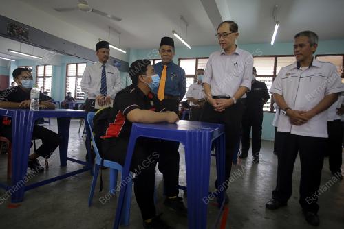 HARI PERTAMA PERSEKOLAHAN PASCA PKP