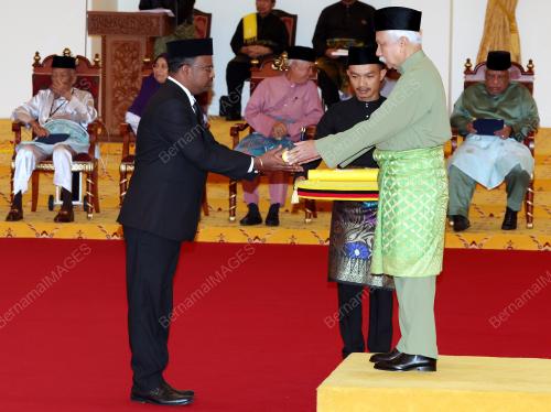 TUANKU MUHRIZ TUANKU MUNAWIR