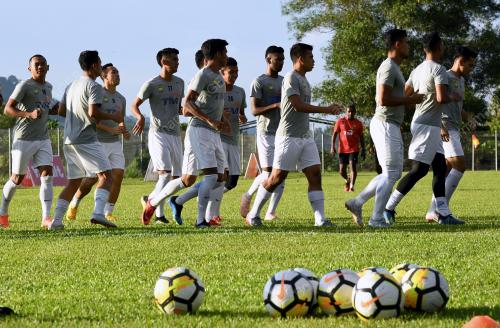 NS07_24102018_LATIHAN_BOLA