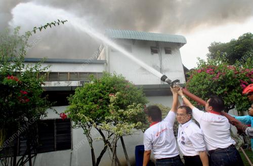 KILANG TERBAKAR