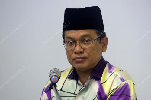 DATUK DR MOHD NA'IM MOKHTAR