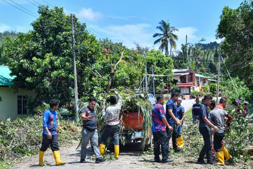 BENCANA ALAM DI FELDA LUI BARAT