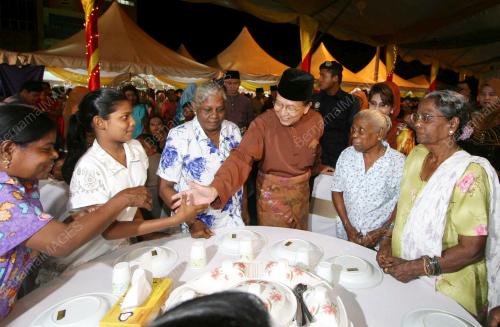 DR RAIS YATIM