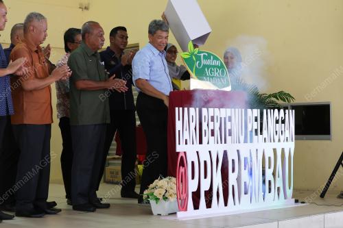 DATUK SERI MOHAMAD HASAN