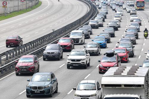 LEBUHRAYA UTARA-SELATAN (PLUS)