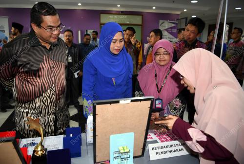 DATUK SERI DR NORAINI AHMAD