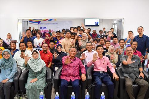DATUK SERI AMINUDDIN HARUN