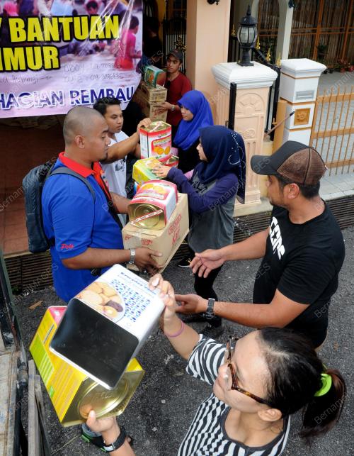 NS08_01012015_BANTUAN_BANJIR