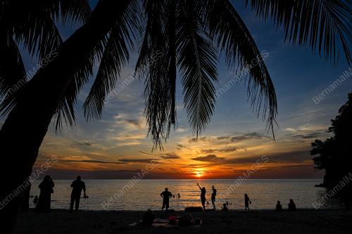 PANTAI TANJUNG BIRU