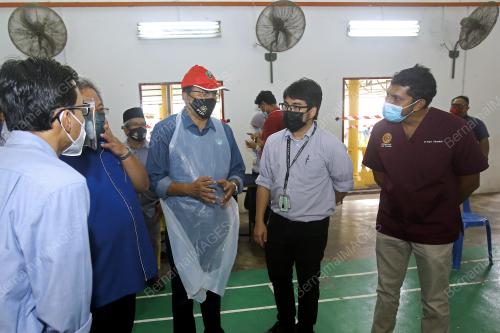 PUSAT PEMBERIAN VAKSIN COVID-19 - RISDA