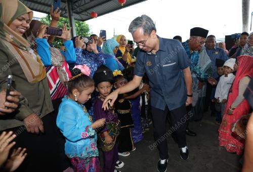 FAHMI FADZIL