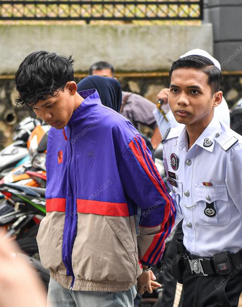 KES MAHKAMAH