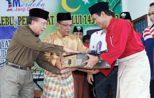 NS08_11092012_RAIS_MERDEKARAYA