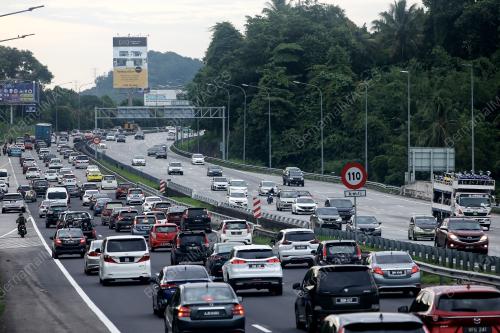 ALIRAN TRAFIK DI LEBUHRAYA UTARA-SELATAN (PLUS)
