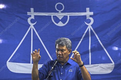 DATUK SERI MOHAMAD HASAN