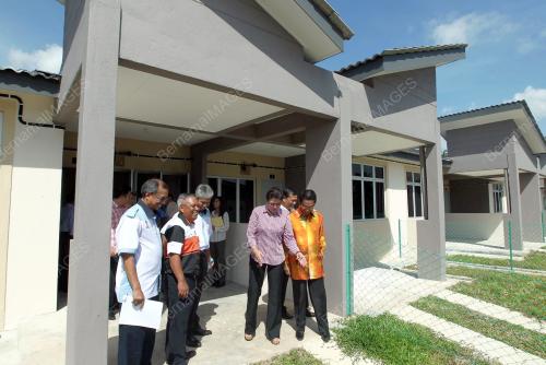NS08_13062013_HALIMAH_RUMAH