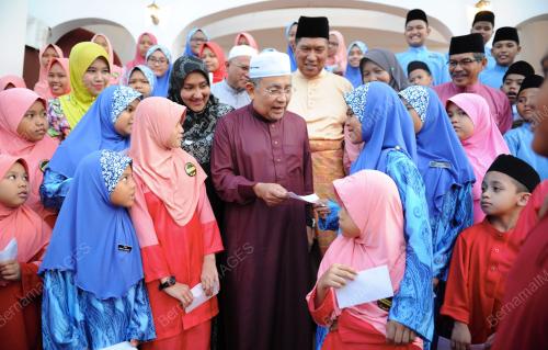 NS08_13062016_BUKA_PUASA