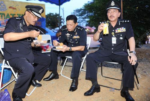 NS08_14072015_BUKA_PUASA
