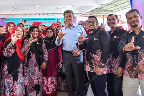 DATUK SERI MOHAMAD HASAN