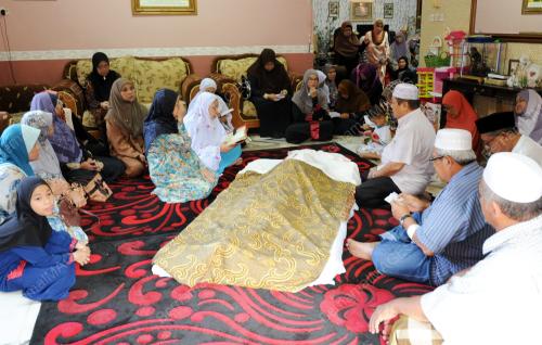 NS08_15062016_ISTERI_EXCO