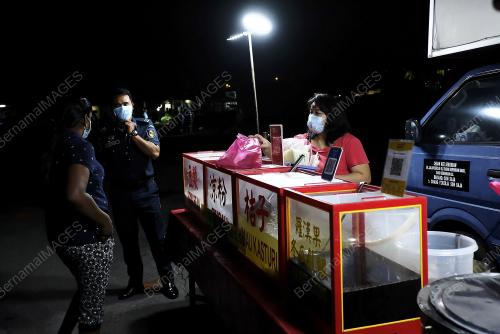 TINJAUAN PASAR MALAM